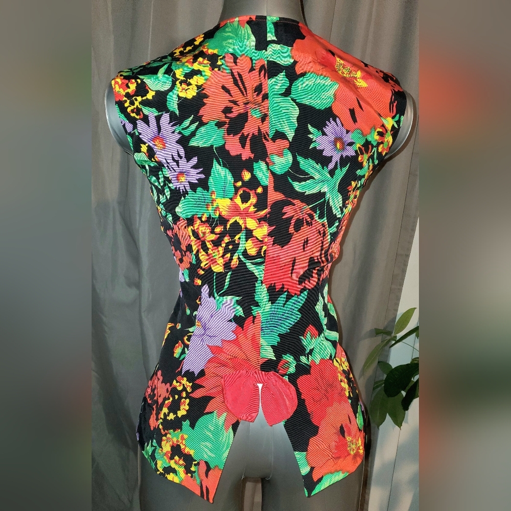Vintage Floral Vest - Picture 3 of 13